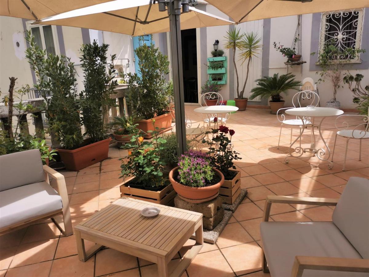 Palazzo Della Loggia B&B เนเปิลส์ ภายนอก รูปภาพ