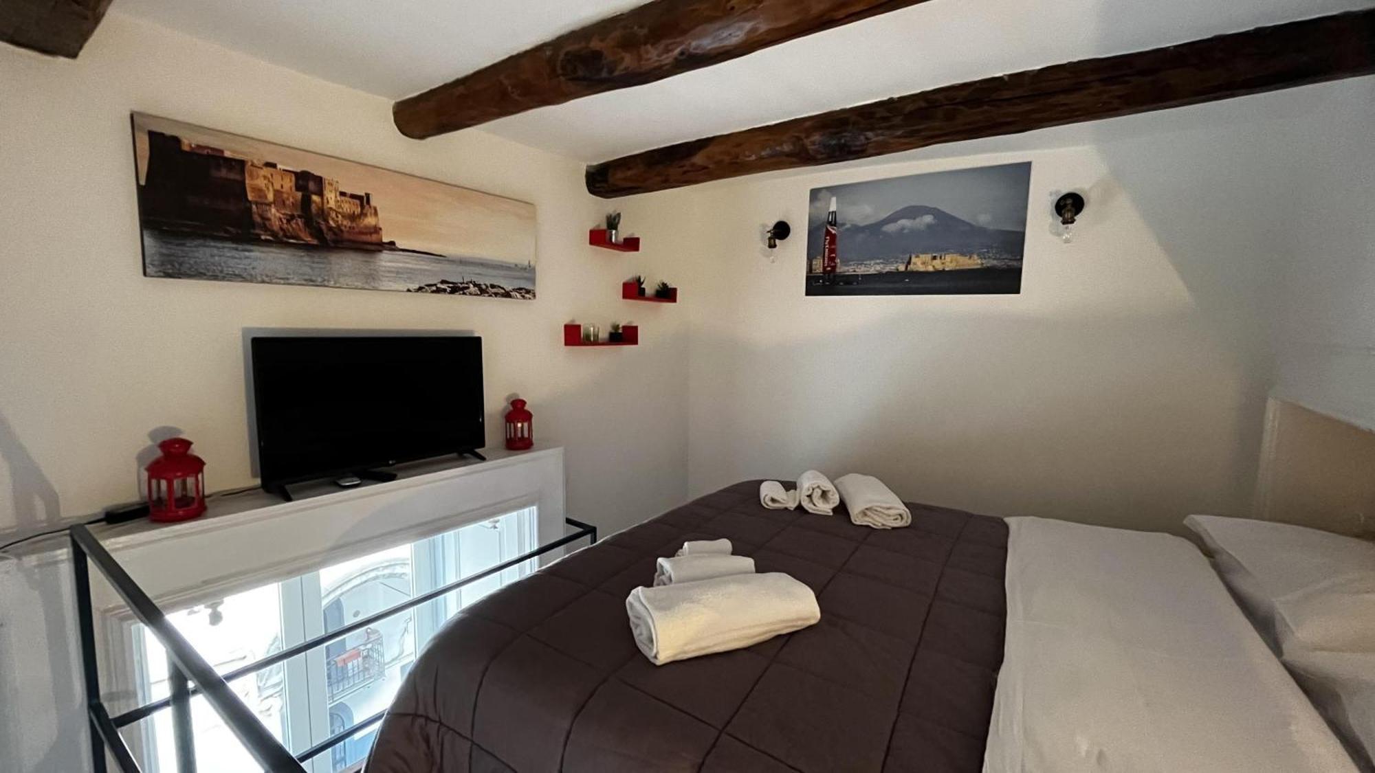 Palazzo Della Loggia B&B เนเปิลส์ ภายนอก รูปภาพ